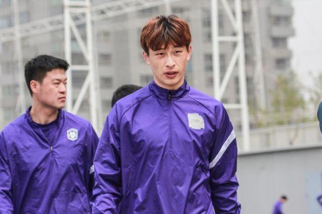 世界杯高清赛事直播-国安替补变泰达“外援” 巴顿：加盟津门虎是我选的